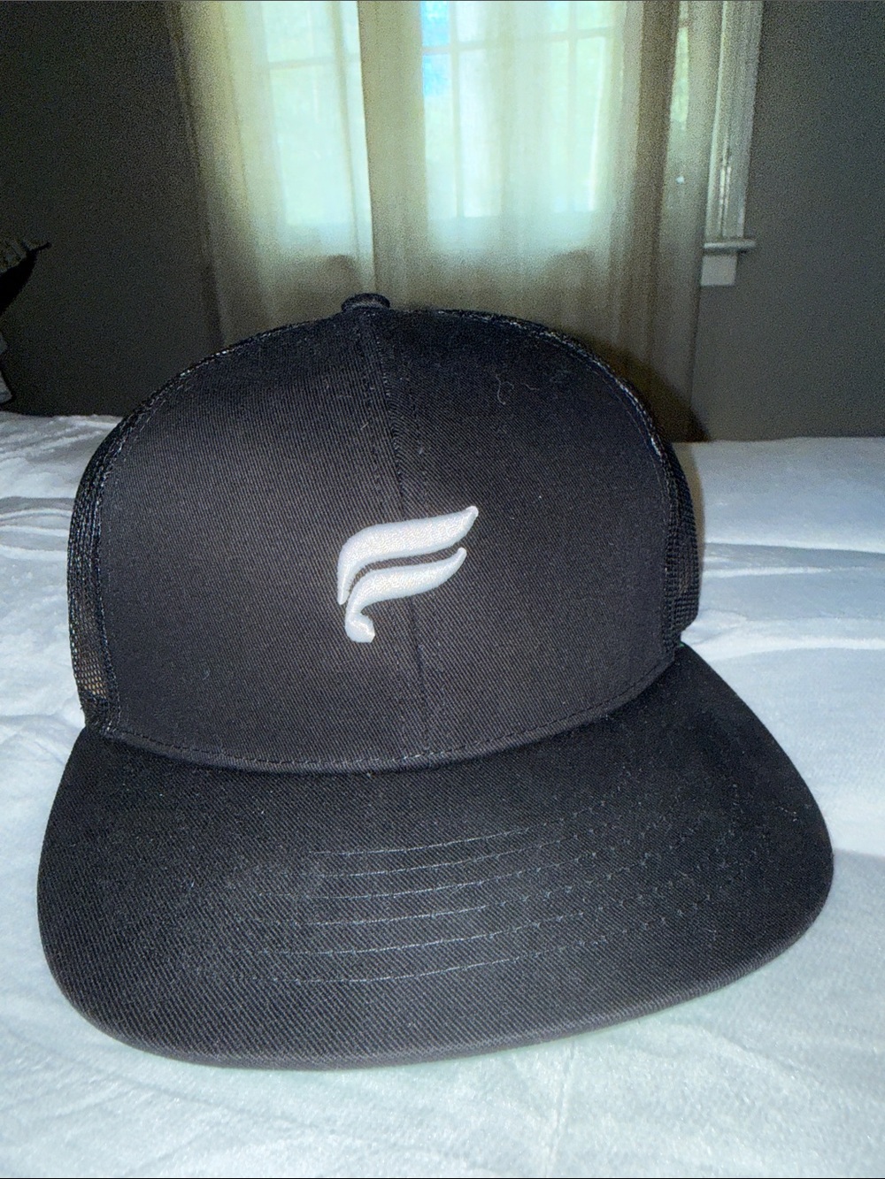 Fabletics - Mens Trucker Hat